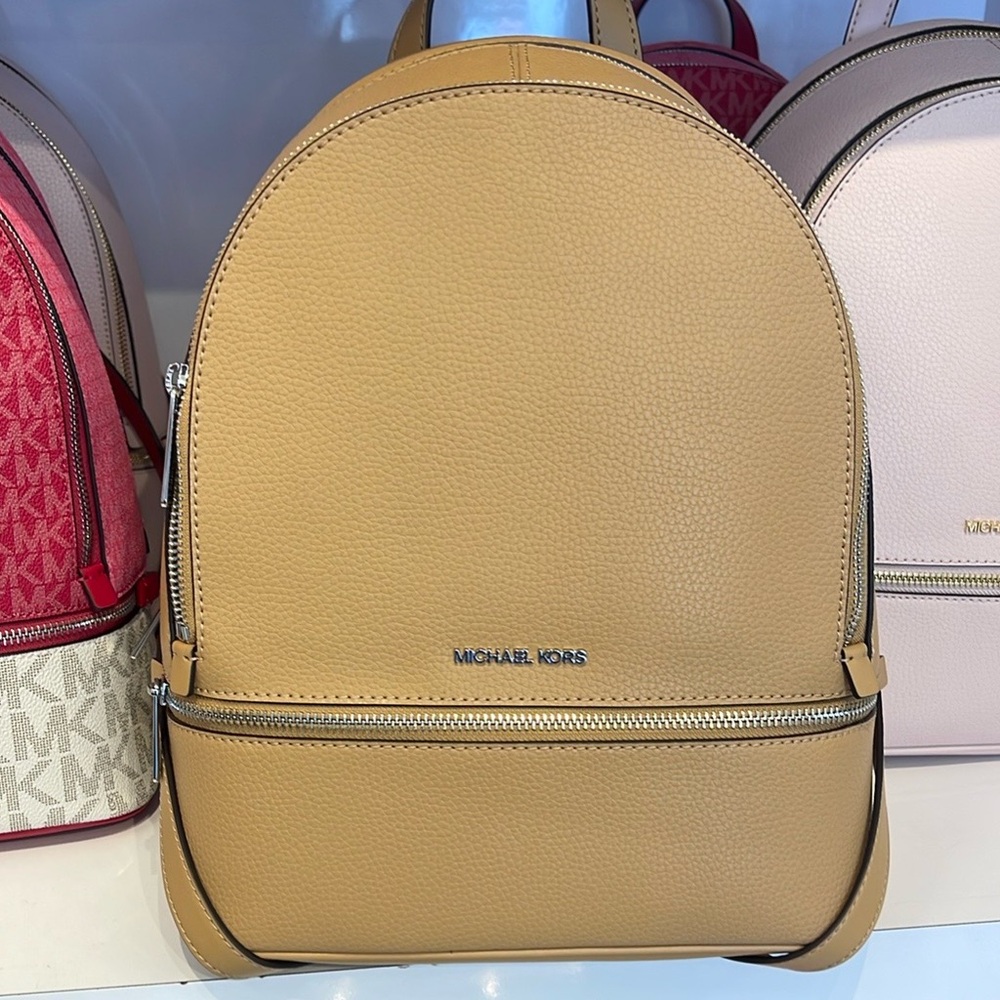 MICHAEL KORS Rhea Medium Pebbled Leather Zip Backpack
PEANUT
NWT MK - Picture 4 of 16